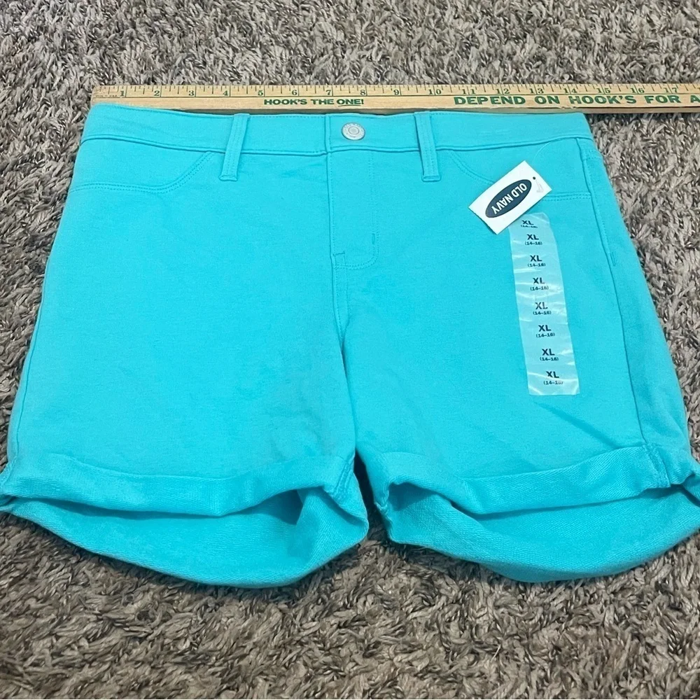 Old navy nwt teal cotton stretch shorts